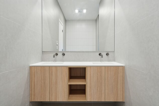 Glenelg North - Alternative