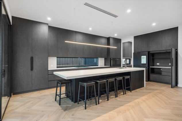 Glenelg North - Alternative