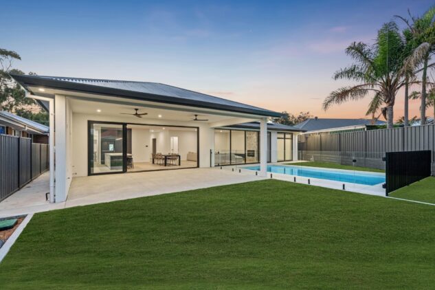 Glenelg North - Alternative