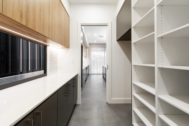 Woodforde - Alternative